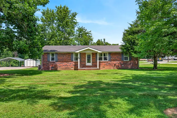$259,900 | 627 Baker Drive, Lafayette, TN 37083