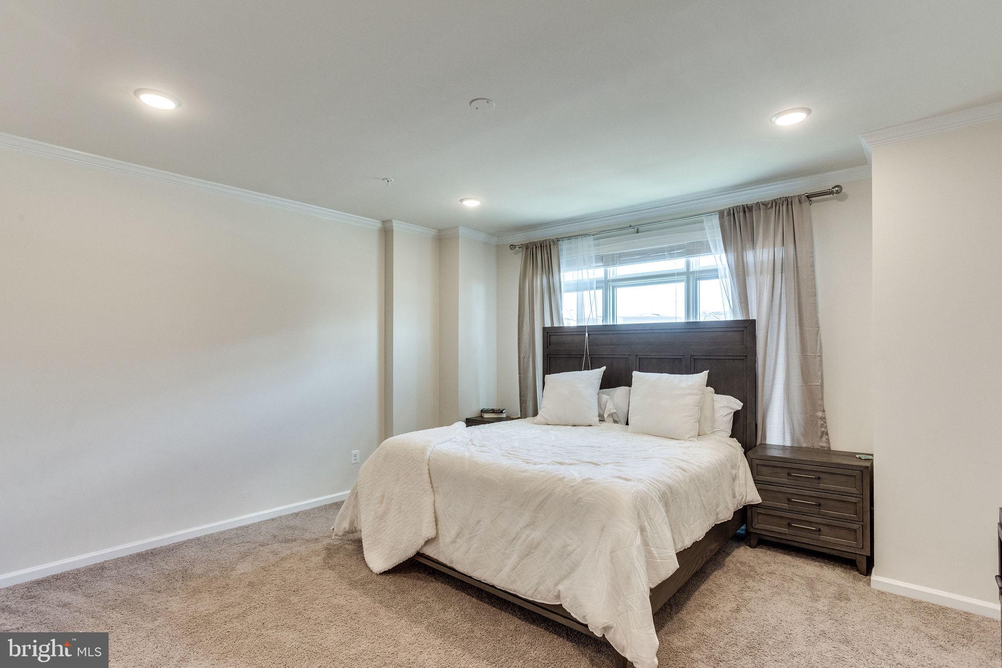 1216 Ribbon Limestone Terrace Southeast Leesburg, VA 20175 - Photo 4 of 33 Master bedroom suite w/recessed lighting