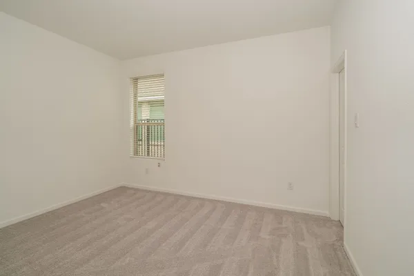 $2,750 | 2513 Seneca Lk Drive, Texas City, TX 77568