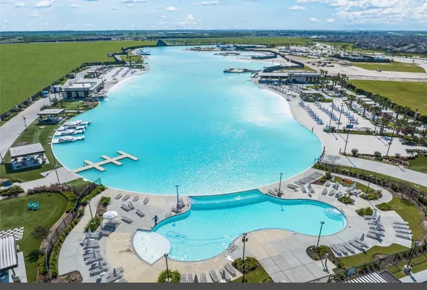 $2,750 | 2513 Seneca Lk Drive, Texas City, TX 77568