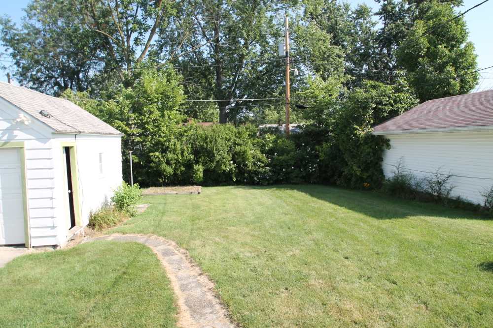 1828 Spring Street Fort Wayne, IN 46808 - Photo 3 of 15