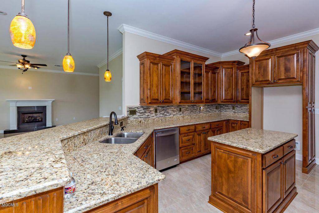 10720 Antioch Road Vancleave, MS 39565 - Photo 29 of 70 -30 - LW - KITCHEN (View 2)
