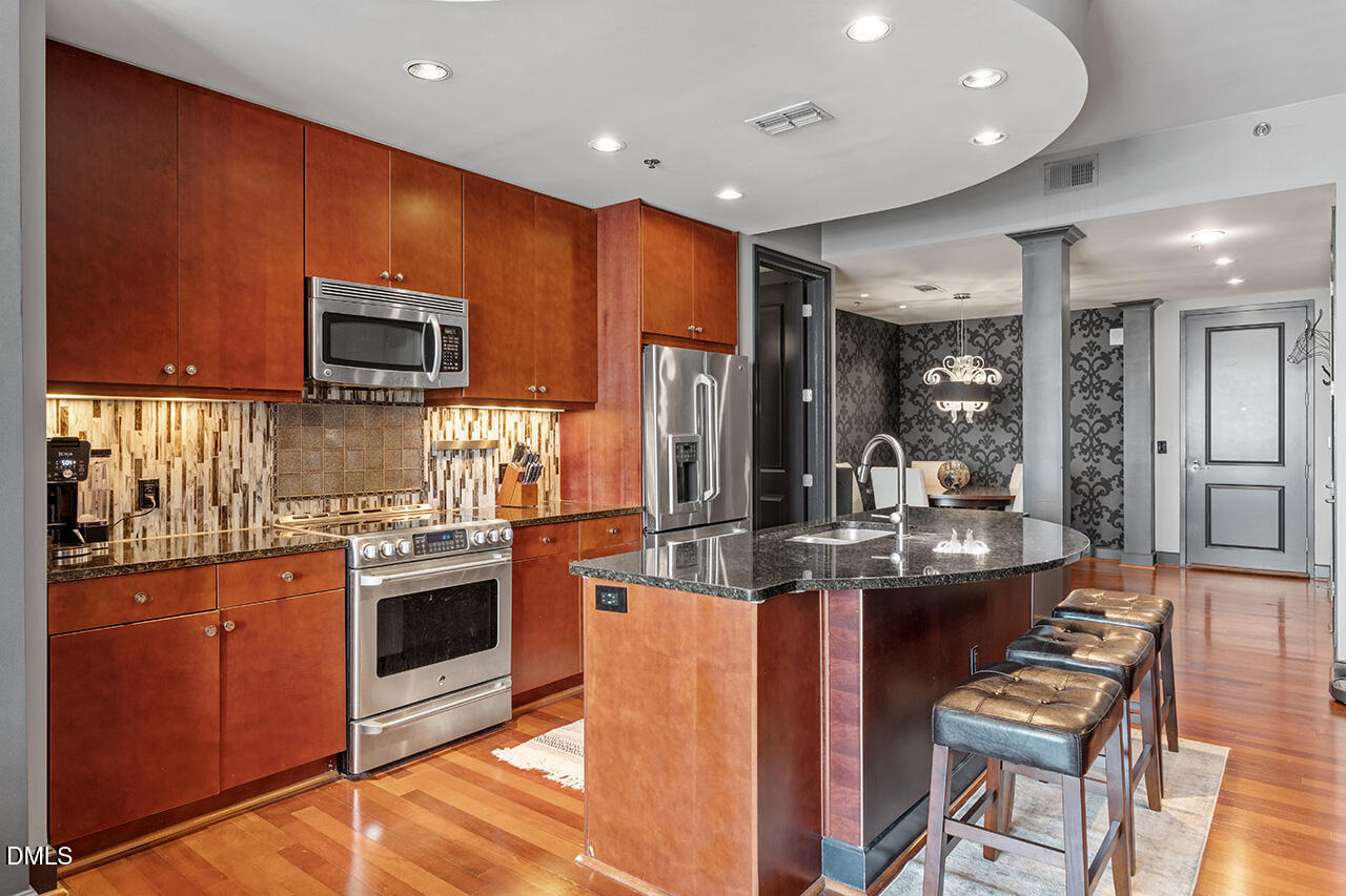 301 Fayetteville Street, Unit 3211 Raleigh, NC 27601 - Photo 2 of 44 301 Fayetteville Street_10