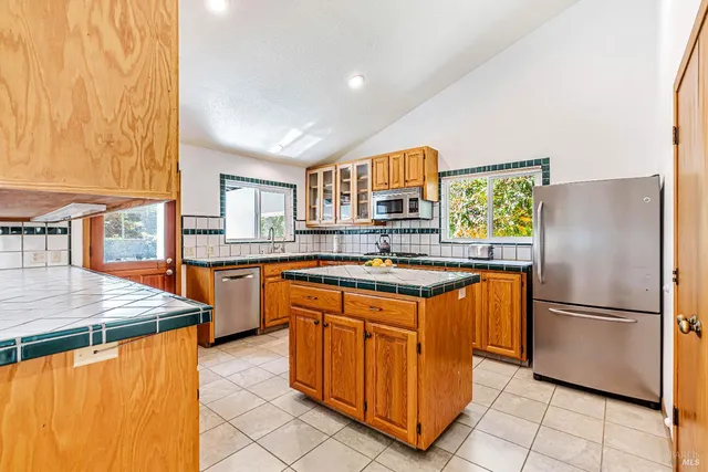 $1,525,000 | 12195 Fiori Lane, Sebastopol, CA 95472