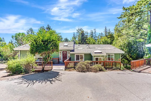 $1,525,000 | 12195 Fiori Lane, Sebastopol, CA 95472
