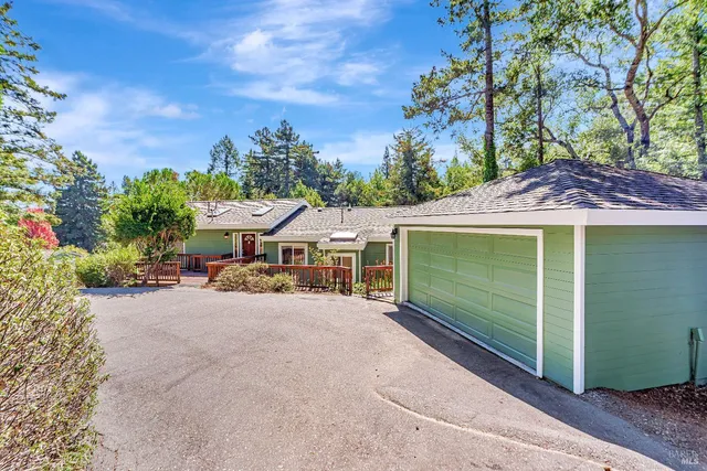 $1,525,000 | 12195 Fiori Lane, Sebastopol, CA 95472