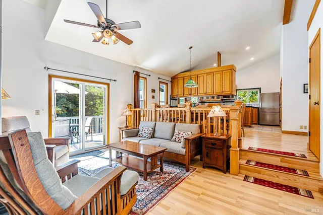 $1,525,000 | 12195 Fiori Lane, Sebastopol, CA 95472