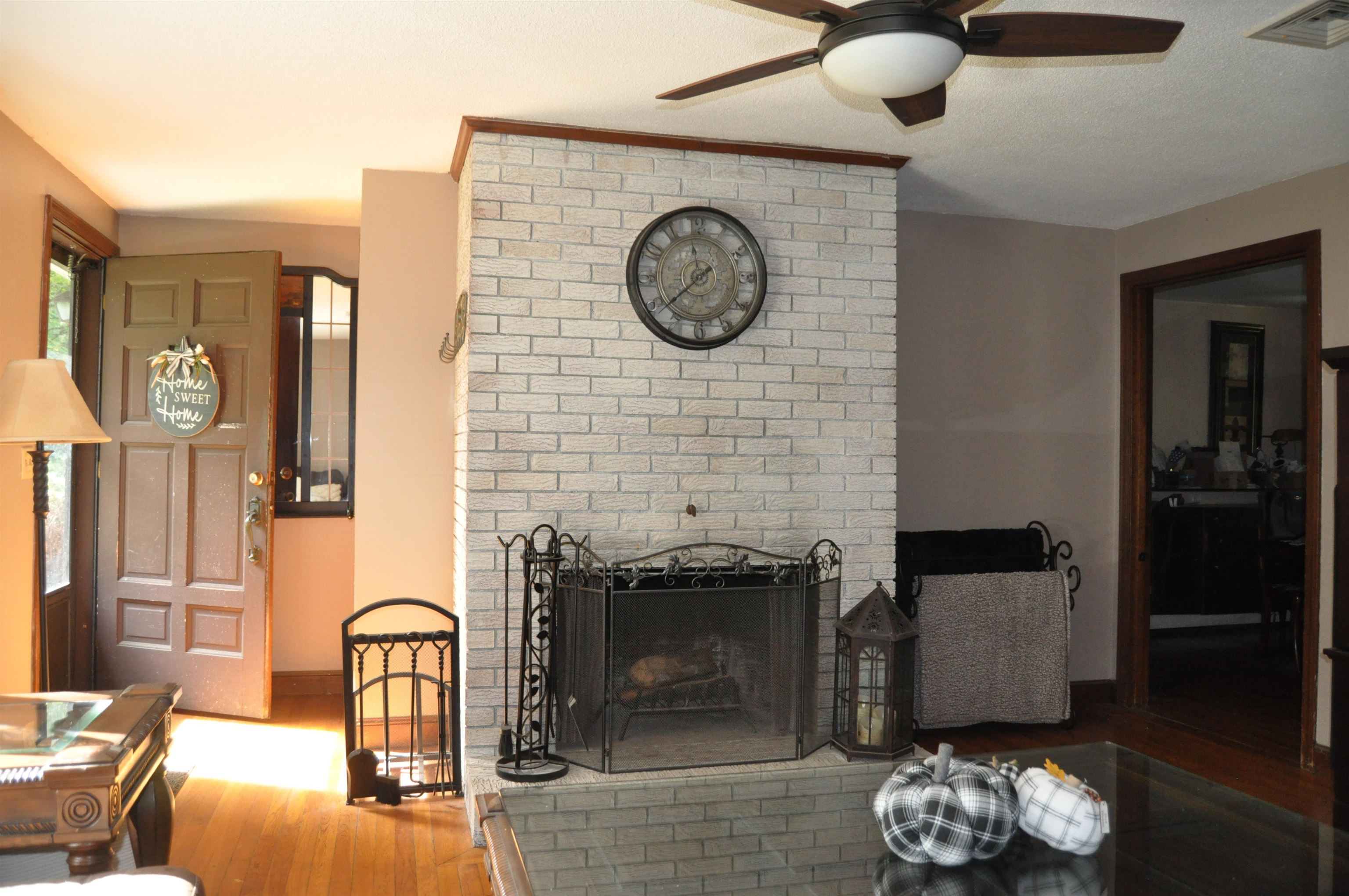1 Olde Coach Road Derry, NH 03038 - Photo 3 of 28