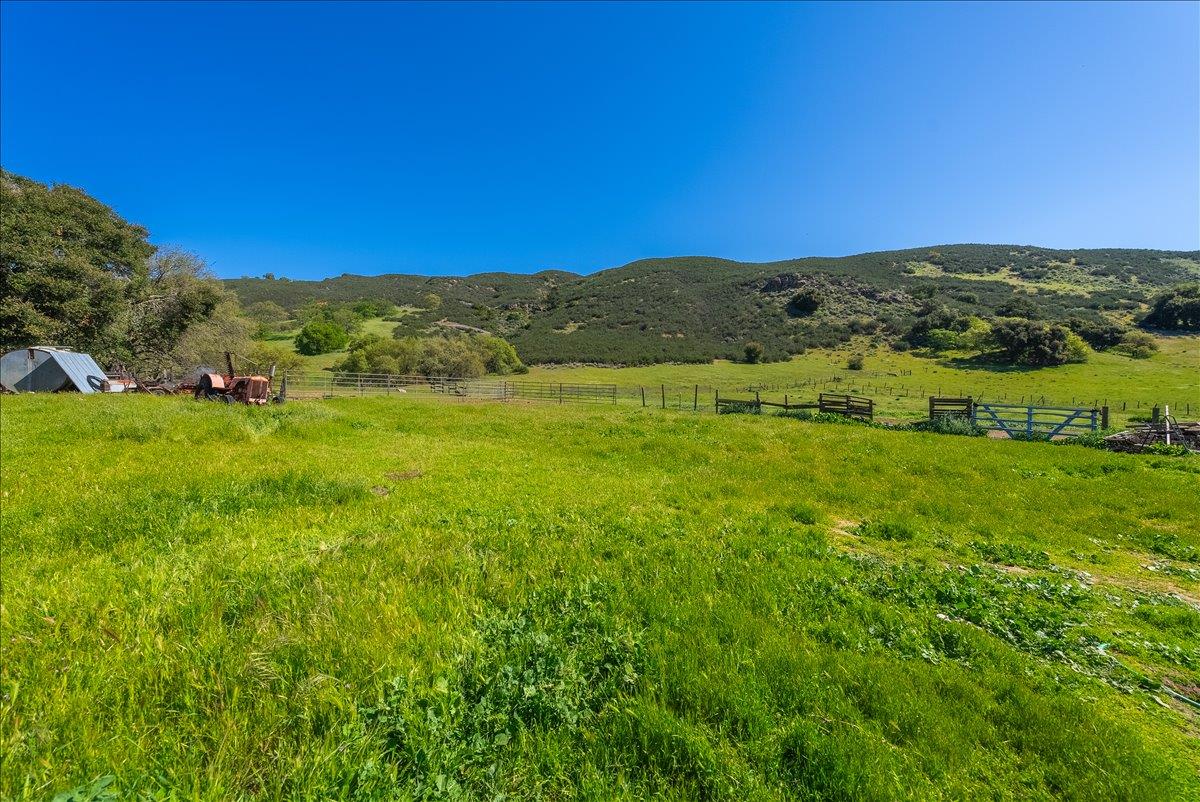 42001 East Carmel Valley Road Greenfield, CA 93927 - Photo 6 of 10