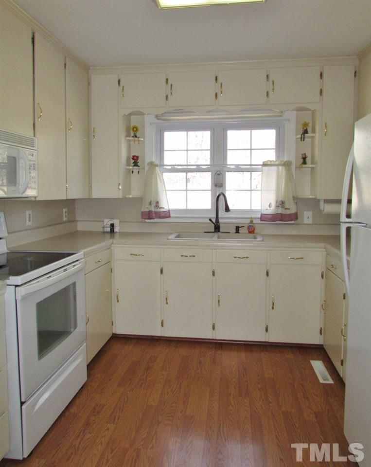 47 Edwin Robertson Road Roxboro, NC 27574 - Photo 5 of 24