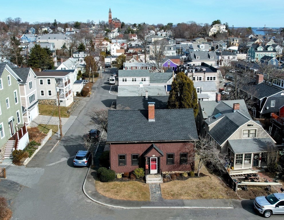 2 Chestnut Street Marblehead, MA 01945 - Photo 2 of 27 Gallery Image 2