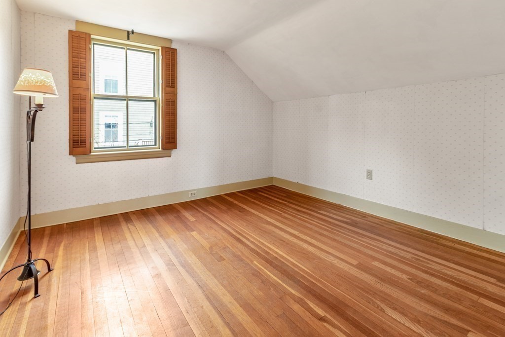 2 Chestnut Street Marblehead, MA 01945 - Photo 21 of 27 Gallery Image 21
