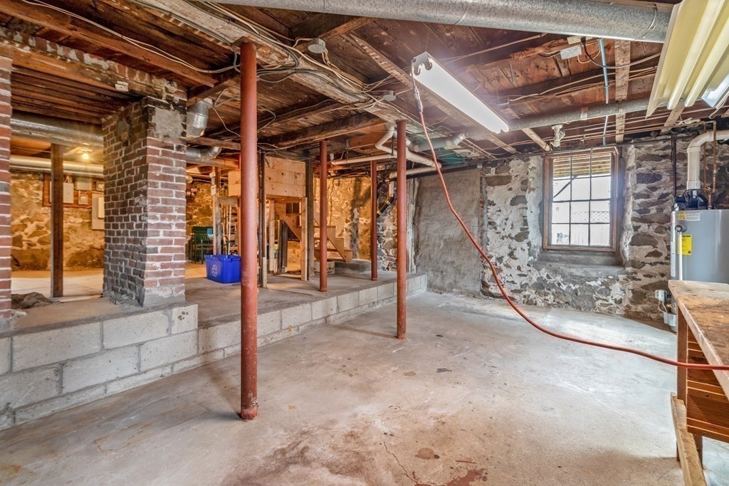 2 Chestnut Street Marblehead, MA 01945 - Photo 23 of 27 Gallery Image 23