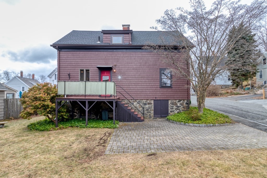 2 Chestnut Street Marblehead, MA 01945 - Photo 5 of 27 Gallery Image 5