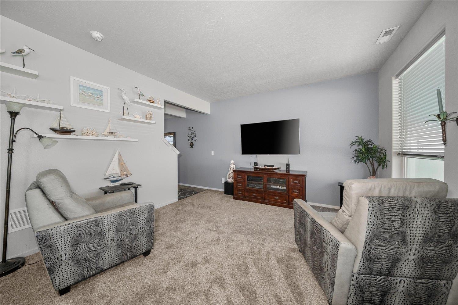 1705 North Arties Road Spokane Valley, WA 99016 - Photo 9 of 34