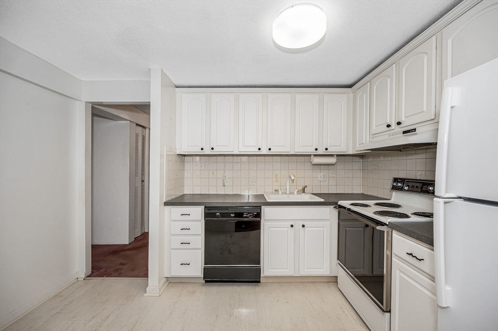 1229 Lawrence Street, Unit 102 Lowell, MA 01852 - Photo 6 of 25