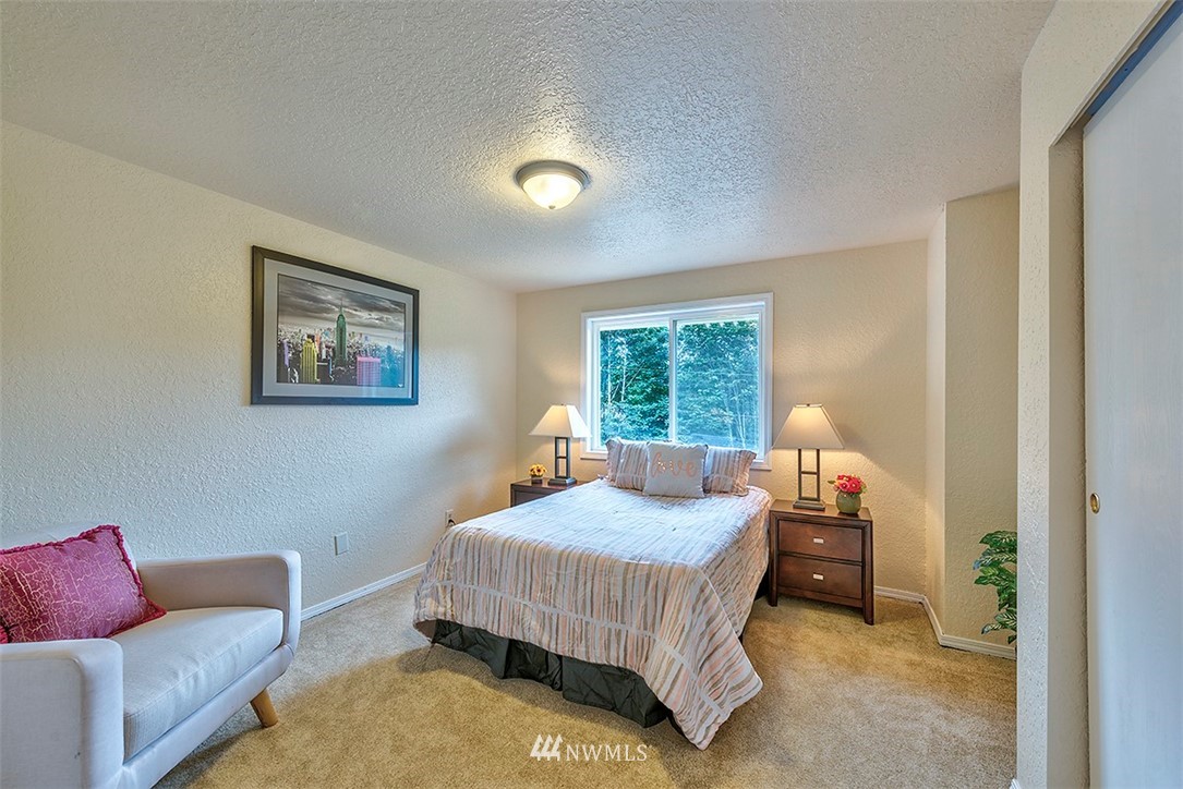 16213 Southeast 116th Street Renton, WA 98059 - Photo 10 of 21 Gallery Image 10