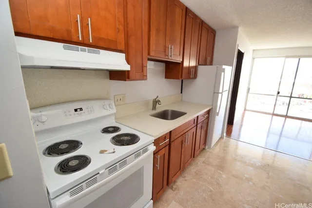 $1,850 | 1655 Makaloa Street, Unit 501, Honolulu, HI 96814