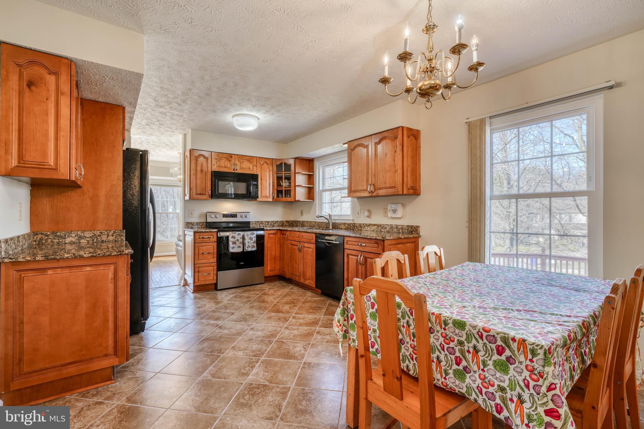 9308 Kings Grant Road Laurel, MD 20723 - Photo 18 of 77