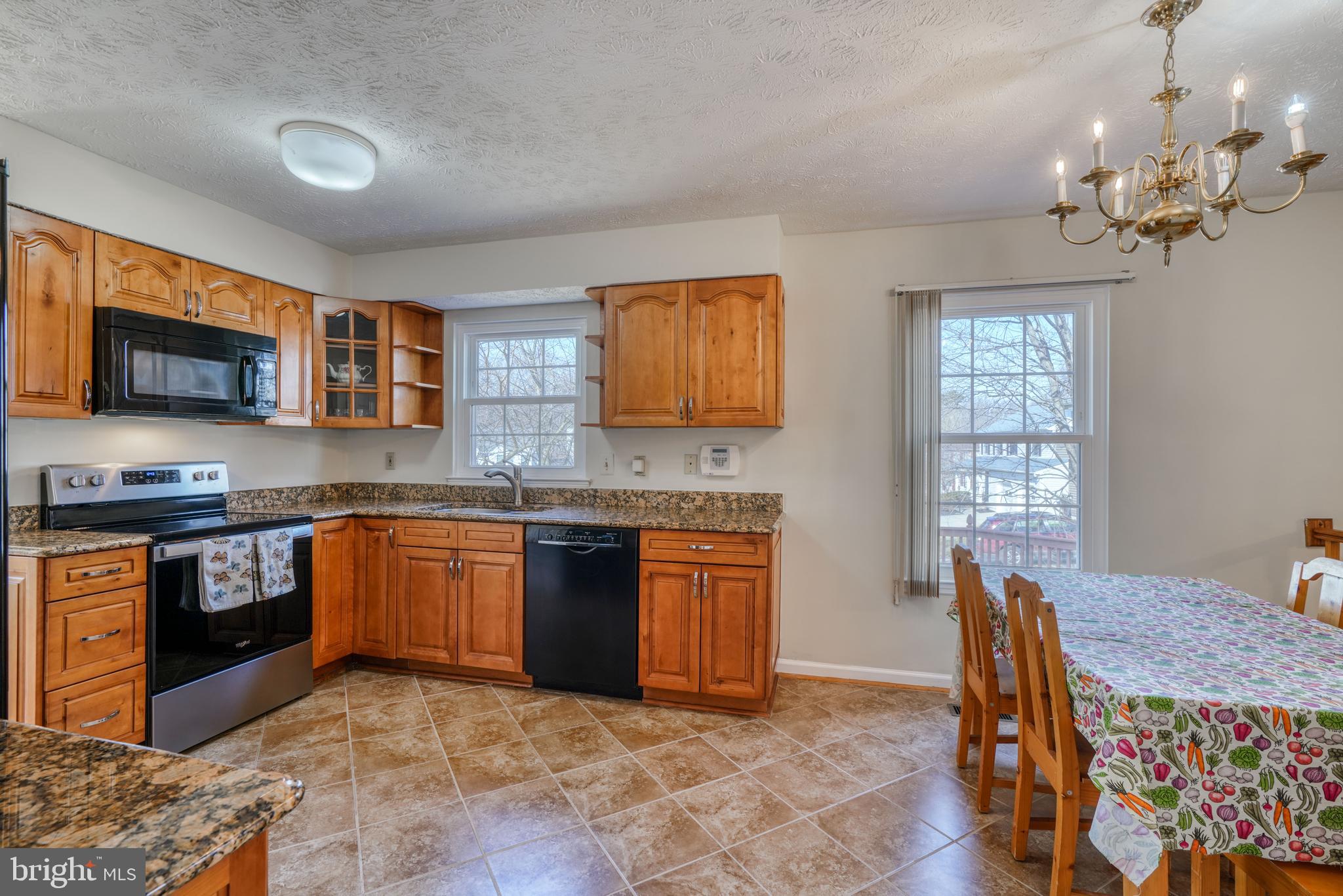 9308 Kings Grant Road Laurel, MD 20723 - Photo 19 of 77