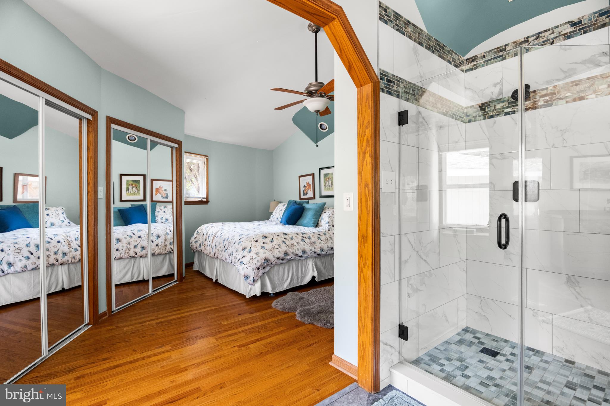 10803 Crest Hill Road Marshall, VA 20115 - Photo 10 of 30 Serene bedroom with modern shower.