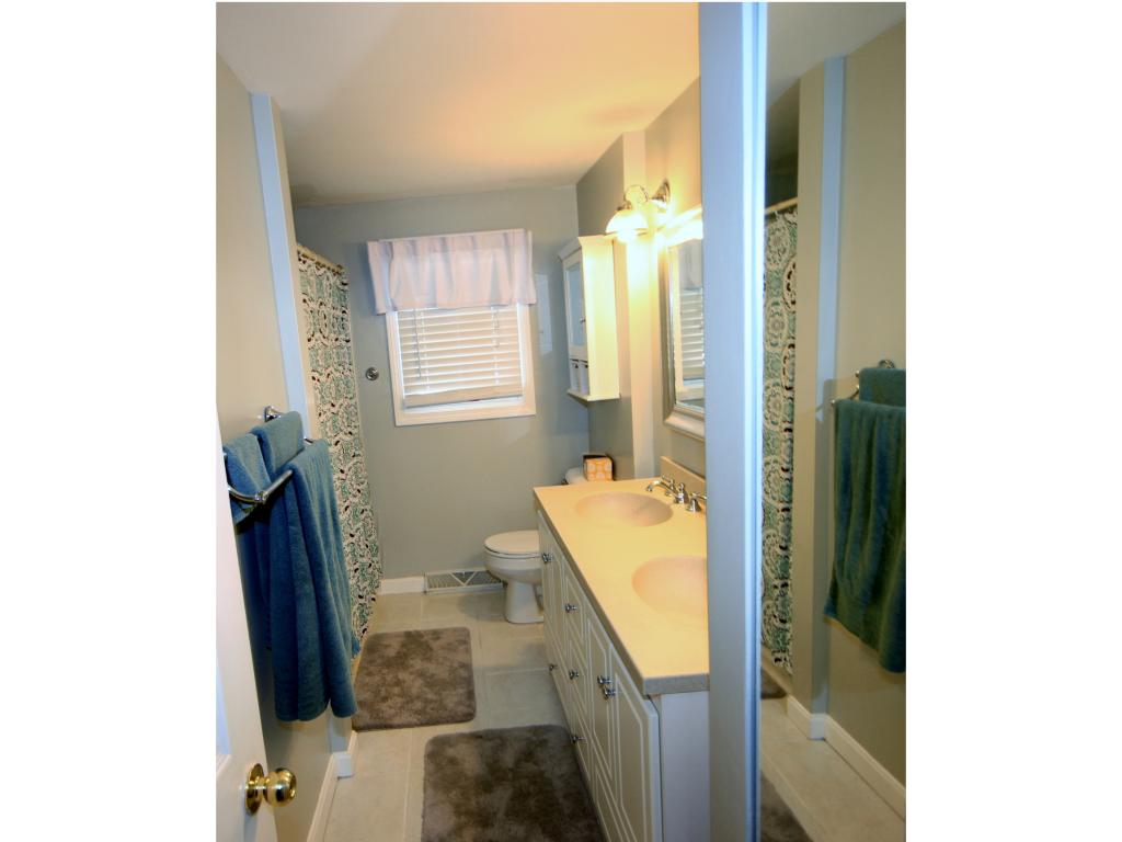 6 Pollard Road Nashua, NH 03062 - Photo 14 of 23