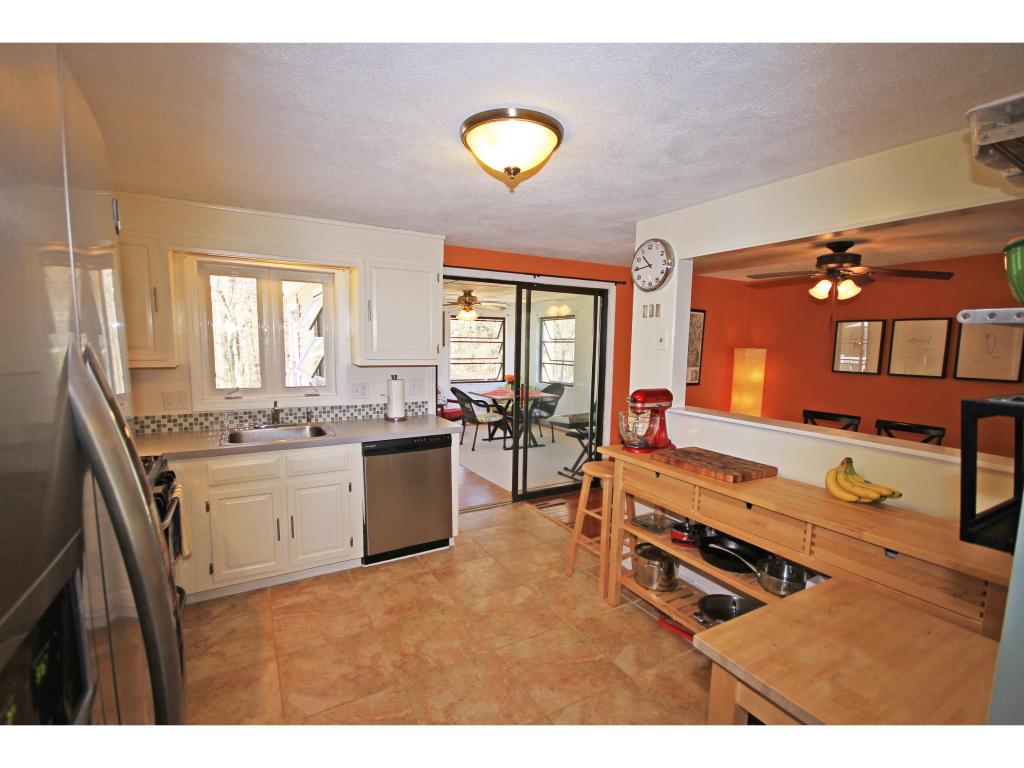 6 Pollard Road Nashua, NH 03062 - Photo 8 of 23