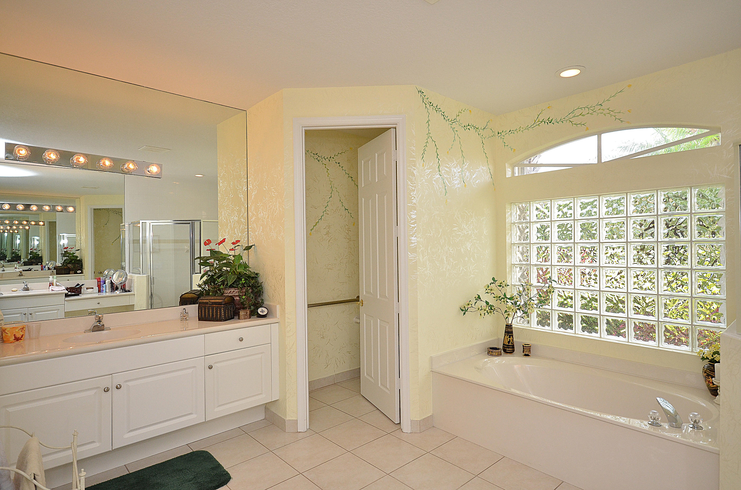 6677 Garde Road Boynton Beach, FL 33472 - Photo 21 of 32 AmyFinals-23