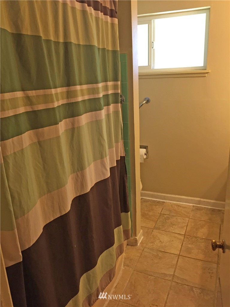 8701 Weller Road Southwest Lakewood, WA 98498 - Photo 14 of 25