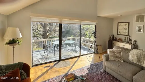 $8,000 | 314 West Lyon Farm Drive, Unit 314, Greenwich, CT 06831