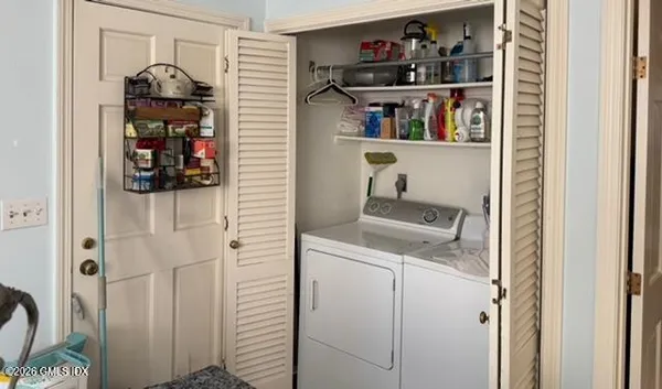 $8,000 | 314 West Lyon Farm Drive, Unit 314, Greenwich, CT 06831