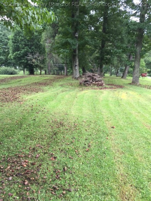 1321 Strawberry Road St. Albans, WV 25177 - Photo 2 of 4 Gallery Image 2