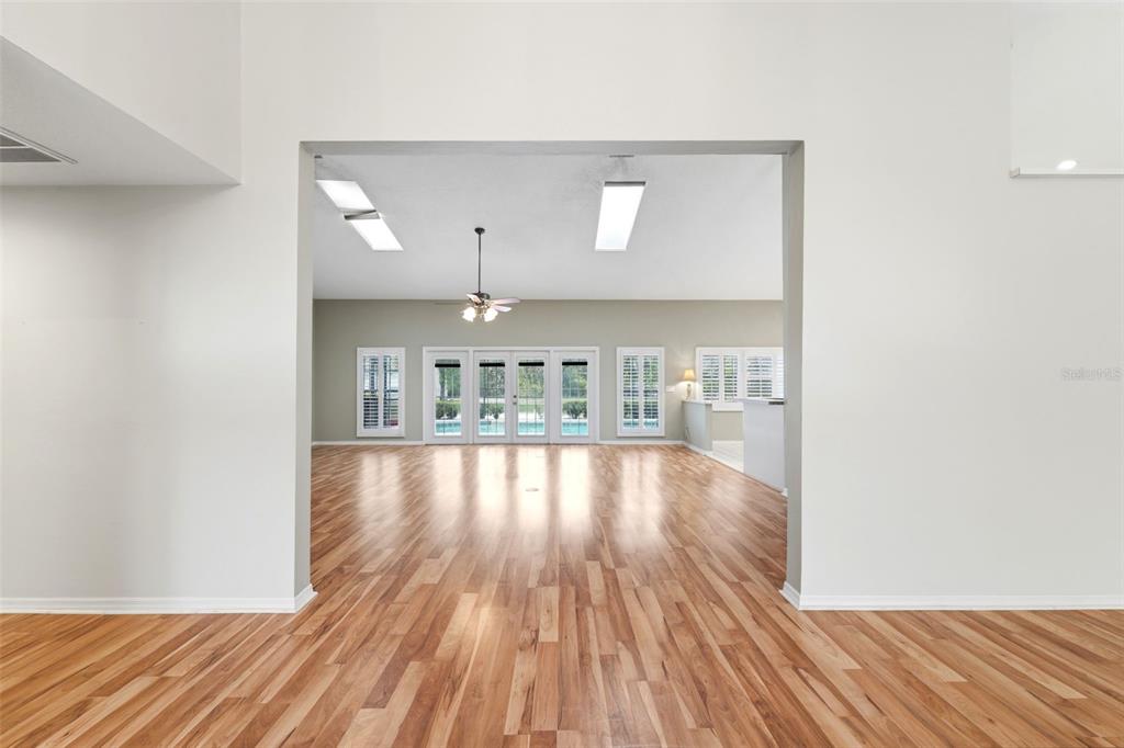 18805 Kelly Road Spring Hill, FL 34610 - Photo 3 of 68