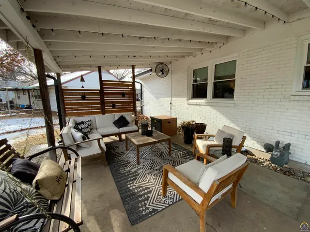 $199,777 | 2612 Southwest Belle Avenue, Topeka, KS 66614