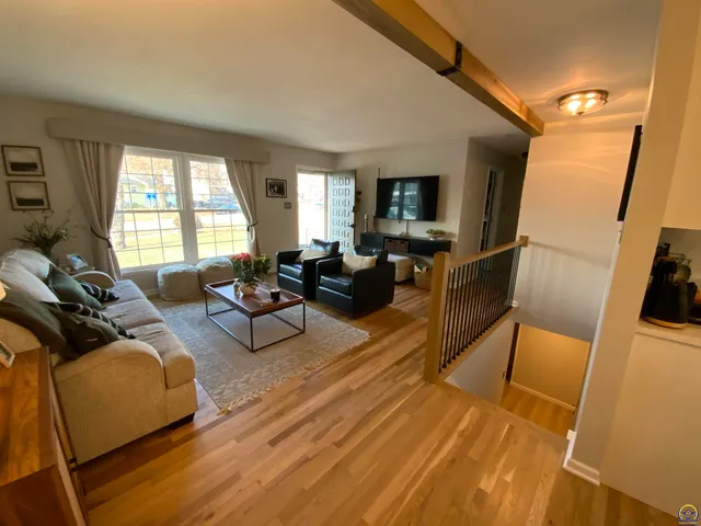 $199,777 | 2612 Southwest Belle Avenue, Topeka, KS 66614