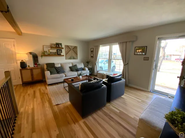 $199,777 | 2612 Southwest Belle Avenue, Topeka, KS 66614