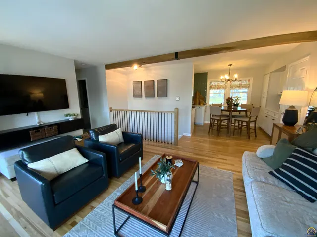 $199,777 | 2612 Southwest Belle Avenue, Topeka, KS 66614