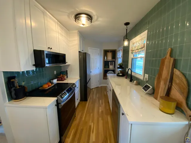 $199,777 | 2612 Southwest Belle Avenue, Topeka, KS 66614