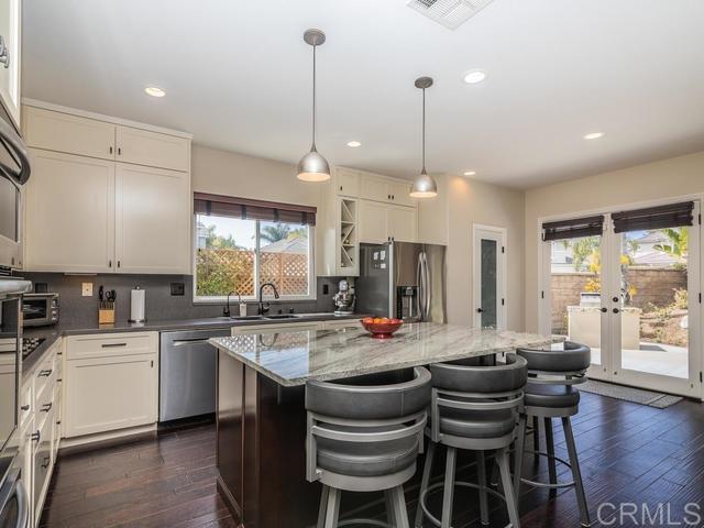 3541 Hummock Drive Carlsbad, CA 92010 - Photo 8 of 25