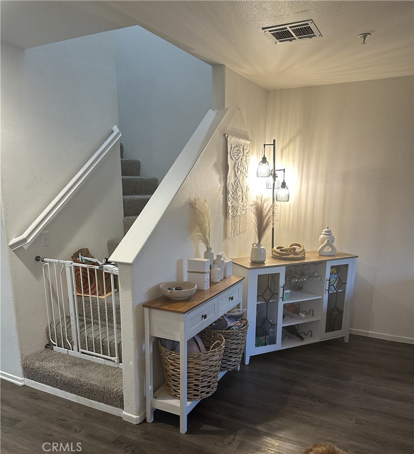 220 West Walnut Avenue, Unit B Rialto, CA 92376 - Photo 4 of 13 Gallery Image 4