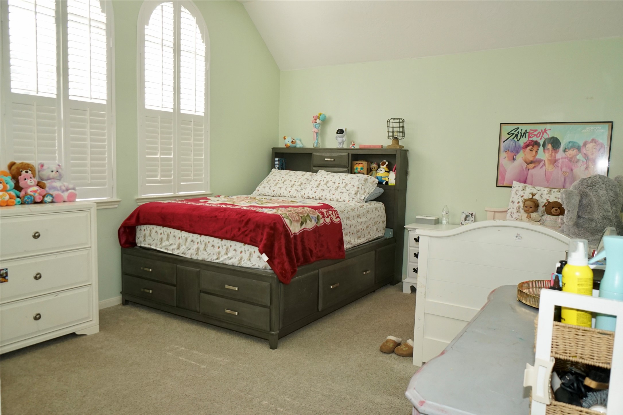 1806 Shadow Haven Court Fresno, TX 77545 - Photo 17 of 22 a bedroom with a bed and a window
