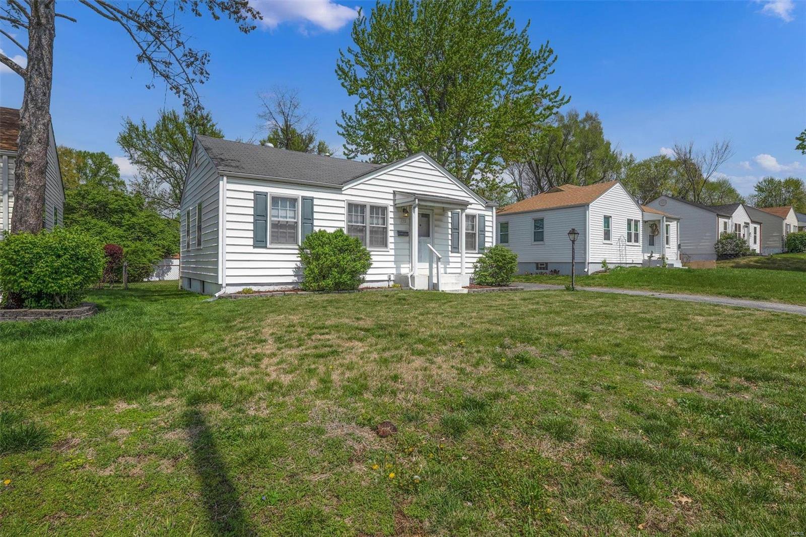 105 Derhake Road Florissant, MO 63031 - Photo 20 of 20 Gallery Image 20