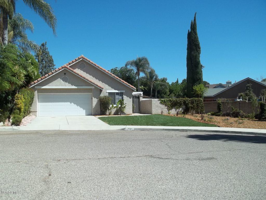 2410 Ridge View Court Simi Valley, CA 93065 - Photo 2 of 18 2