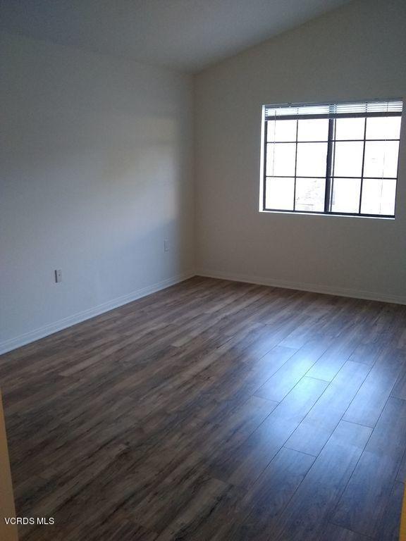 2410 Ridge View Court Simi Valley, CA 93065 - Photo 14 of 18 14