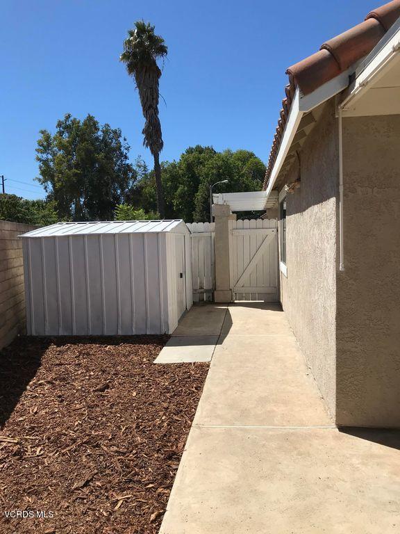 2410 Ridge View Court Simi Valley, CA 93065 - Photo 17 of 18 17