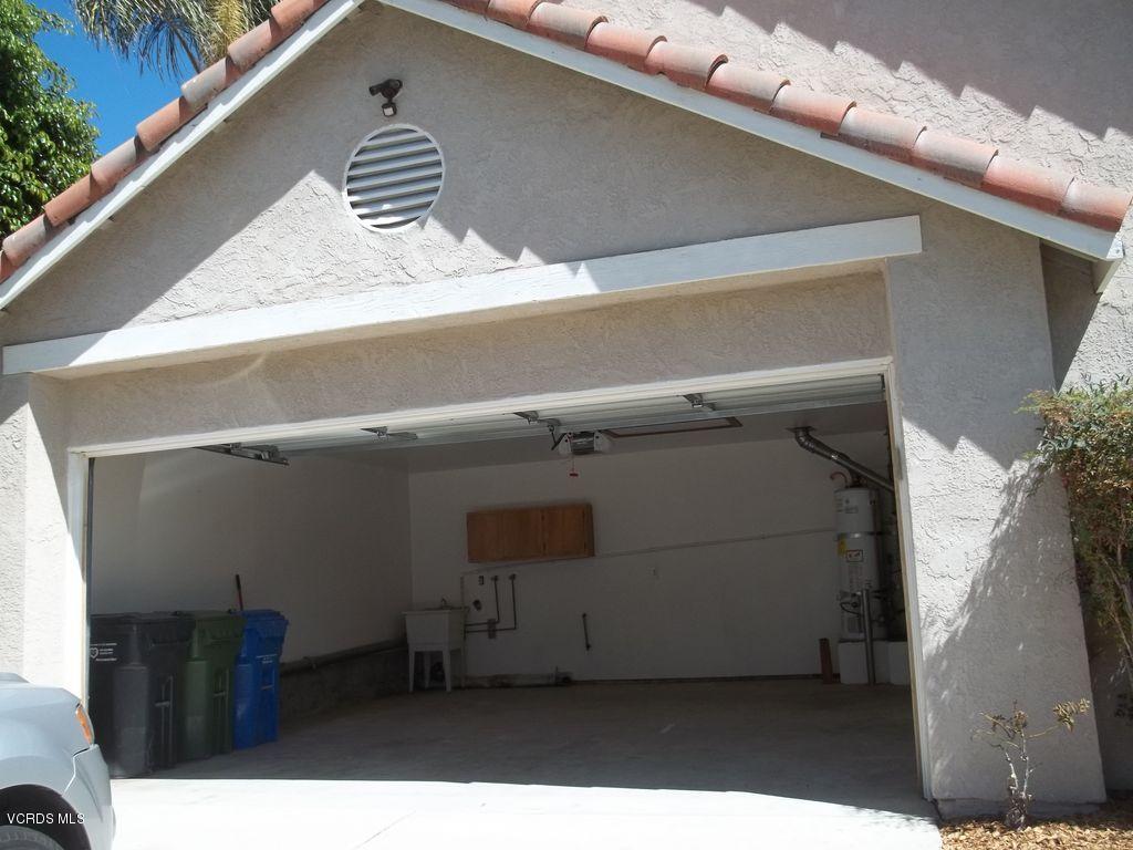 2410 Ridge View Court Simi Valley, CA 93065 - Photo 5 of 18 5