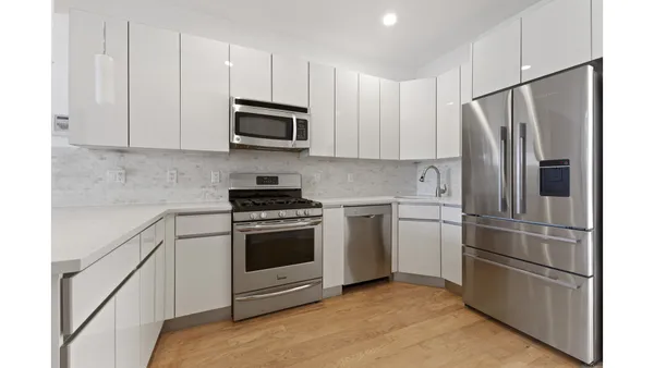 $825,000 | 506 East 119th Street, Unit PH | East Harlem