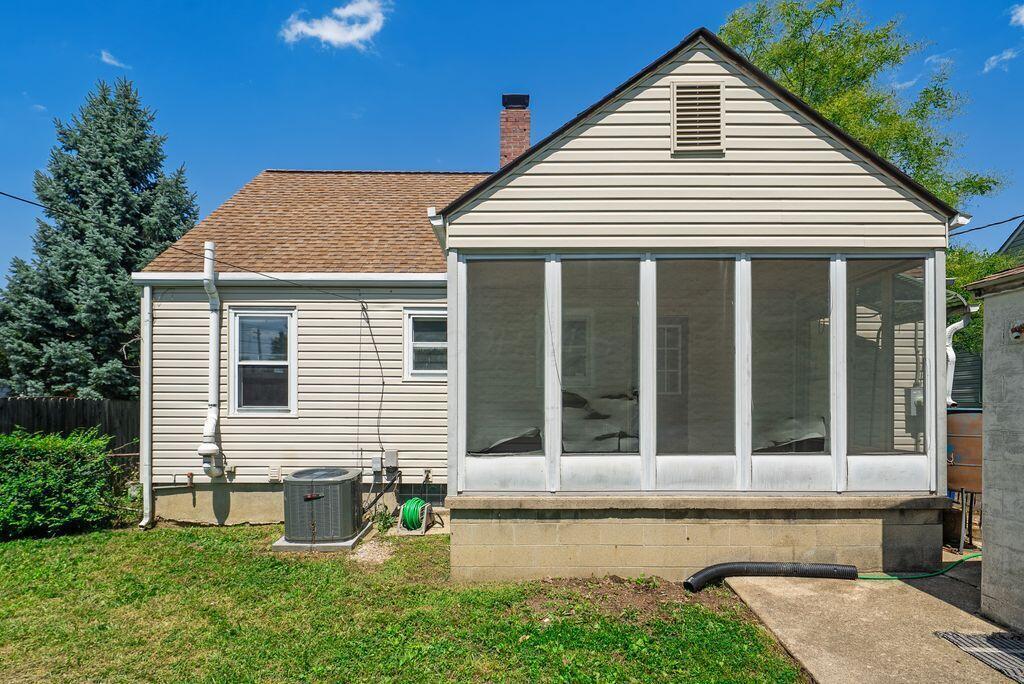 1701 East Dunedin Road Columbus, OH 43224 - Photo 40 of 40 38_1701 Dunedin 188_M0
