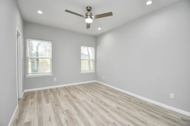 $2,000 | 5941 Southlea Street, Houston, TX 77033