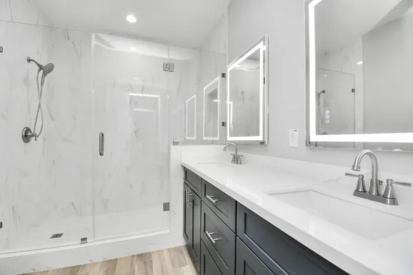 $1,900 | 5941 Southlea Street, Houston, TX 77033